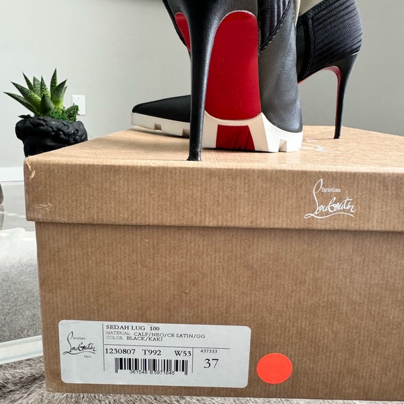 Christian Louboutin boots worn  once - Picture 7 of 8